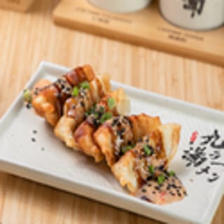 Deep Fried Gyoza Dumplings (炸饺子)